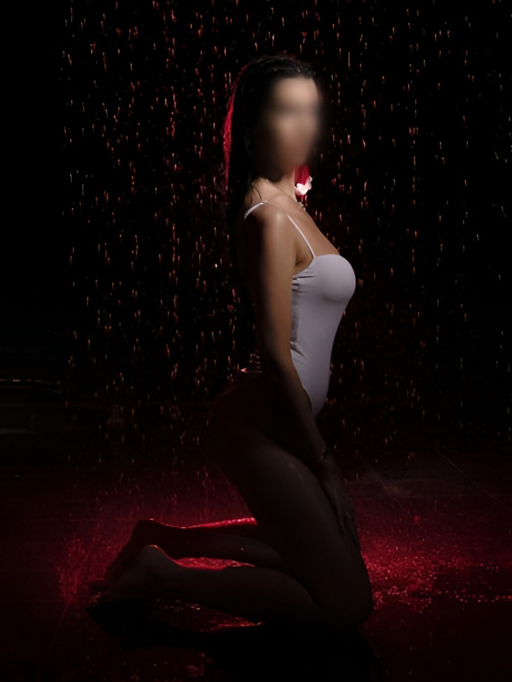 Индира привлекальеная девушка из Аткарска цена от 4000 руб