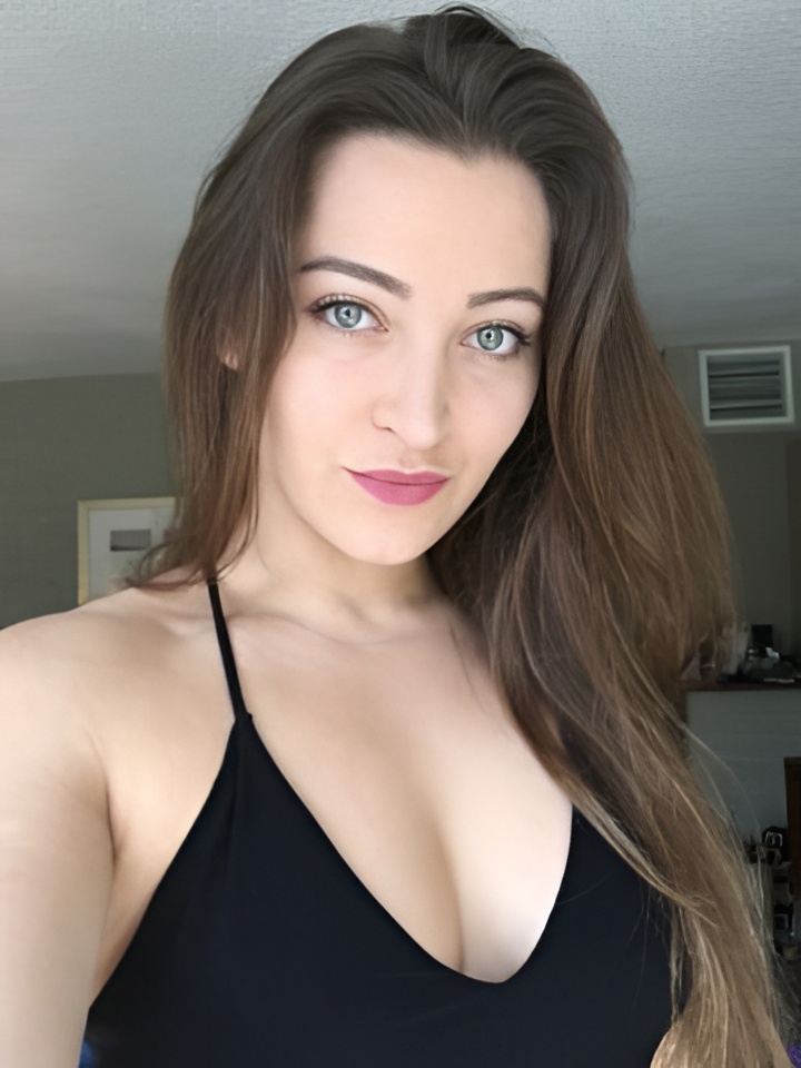 Виктория привлекальеная девушка из Аткарска цена от 4000 руб