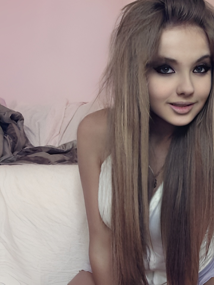 Юстина привлекальеная девушка из Аткарска цена от 3000 руб