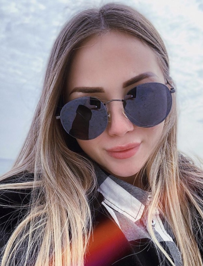 🎥 Карина привлекальеная девушка из Аткарска цена от 4000 руб