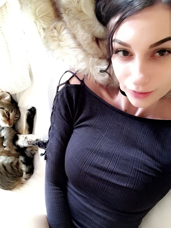 Света привлекательная девушка из Аткарска цена от 5000 руб