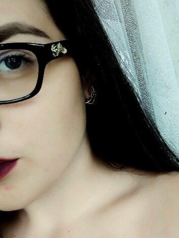 Люда привлекательная девушка из Аткарска цена от 8000 руб