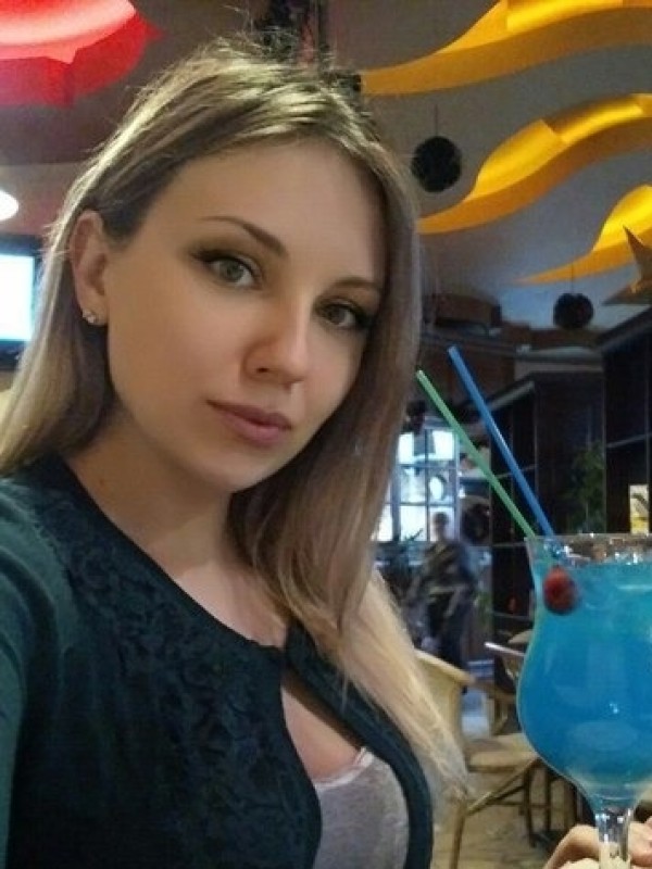 Надежда привлекательная девушка из Аткарска цена от 3500 руб